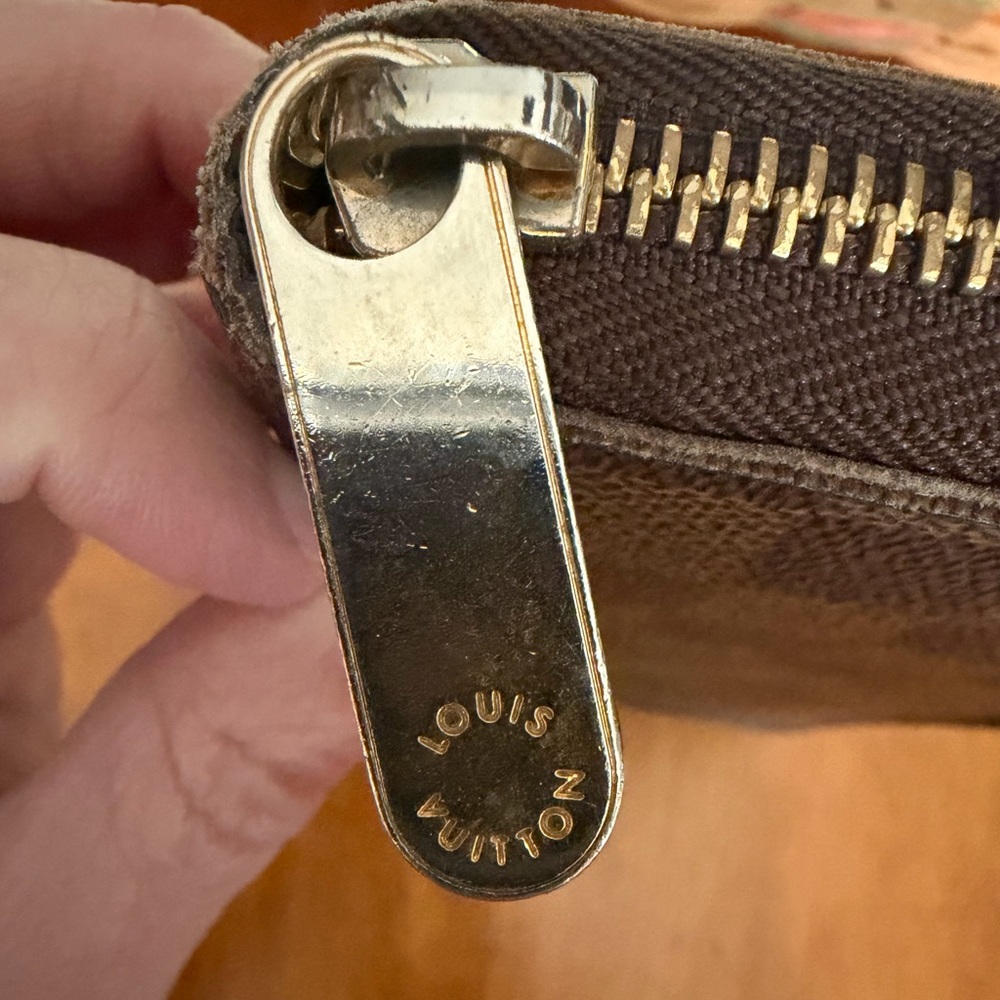 🔥Louis Vuitton Damier Zip Wallet - excellent condition‼️ - Picture 6 of 15